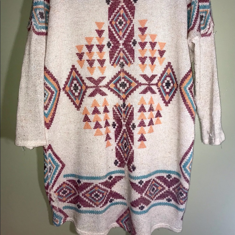 Tribal pattern top - Picture 4 of 4